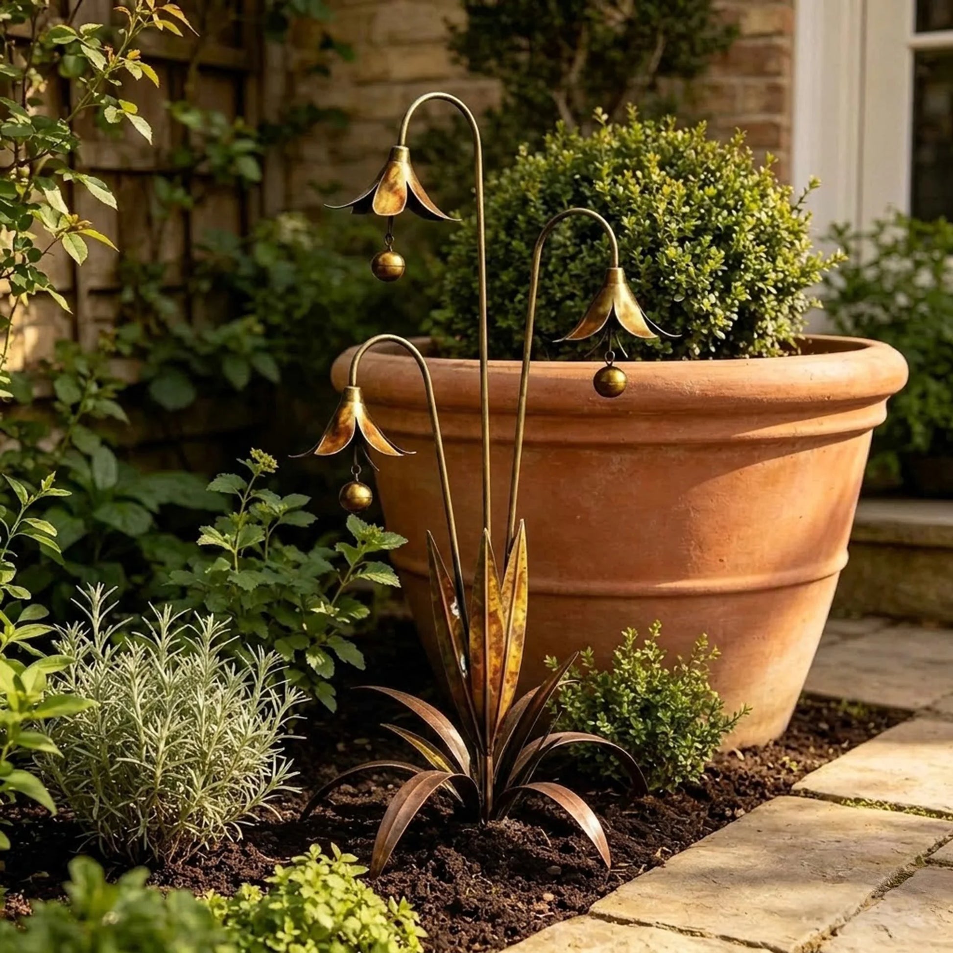 WhisperLily – Garden Bell Stake