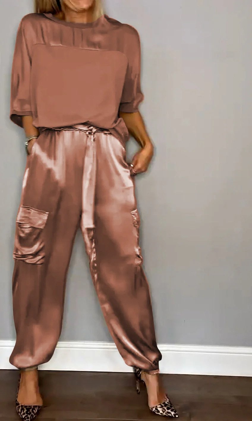 👗Smooth Satin Half-sleeved Top and Pants Set💝