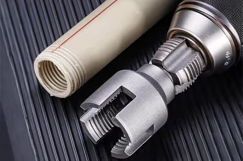ThreadCrest – Precision Pipe Thread Cutting Tool