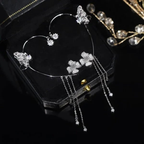 ✨🦋Cubic zirconia earrings with butterfly fringes