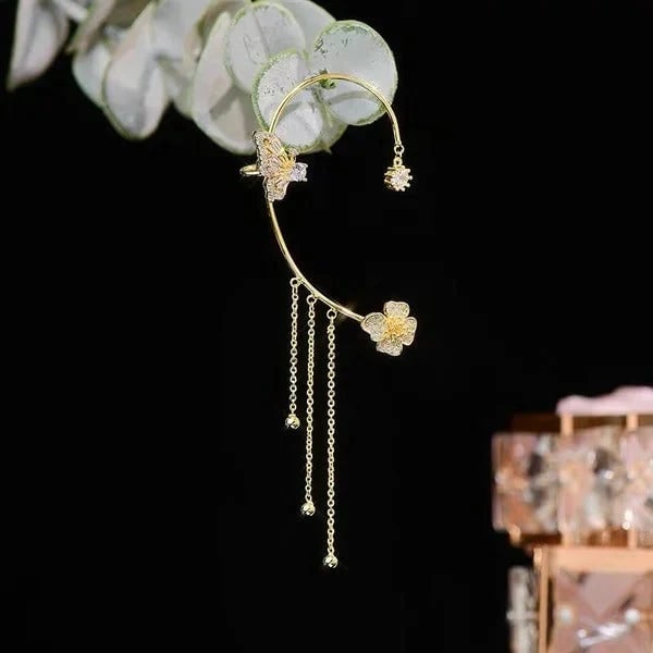 ✨🦋Cubic zirconia earrings with butterfly fringes