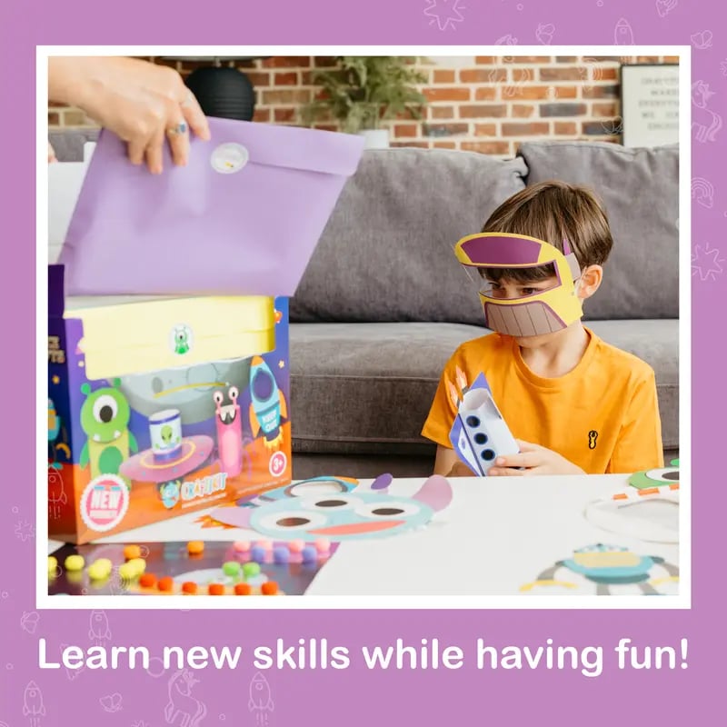 CraftJoy – 20-in-1 Kids Craft Activity Box