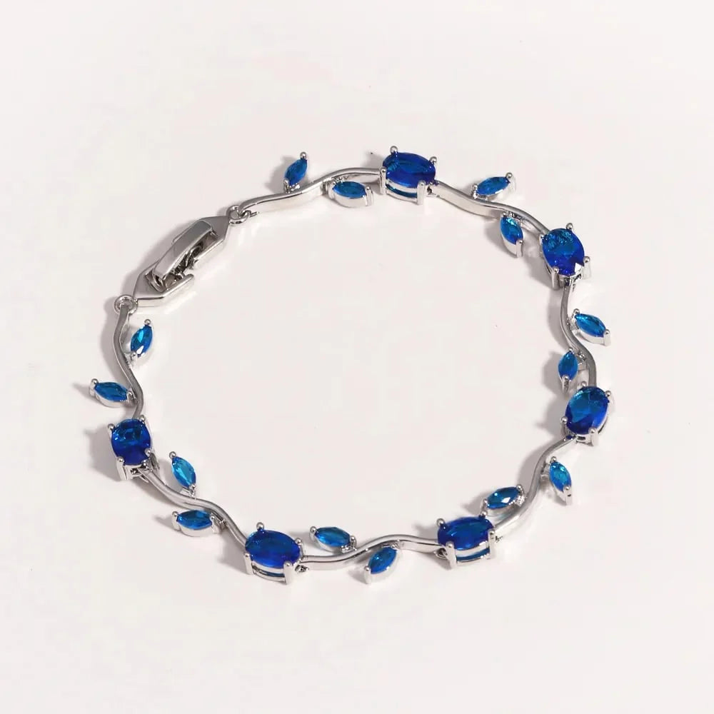 BloomVine – Delicate Rose Bracelet