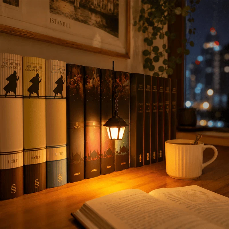 ChapterGlow – Classic Bookshelf Library Mood Light