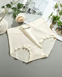 Velmira – High-Waist Ribbed Comfort Panties