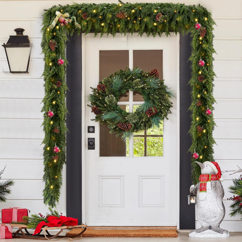 CedarCharm – Lush Pre-Lit Christmas Garland