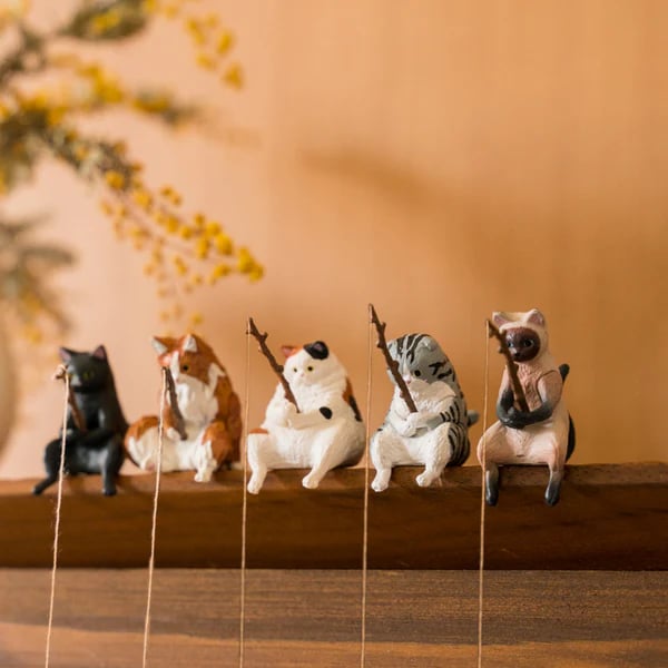 ⏰LAST DAY 49% OFF🔥 Hand-Painted Mini Cat Desk Figurines – Set of 5 Cute Cartoon Kitty Companions