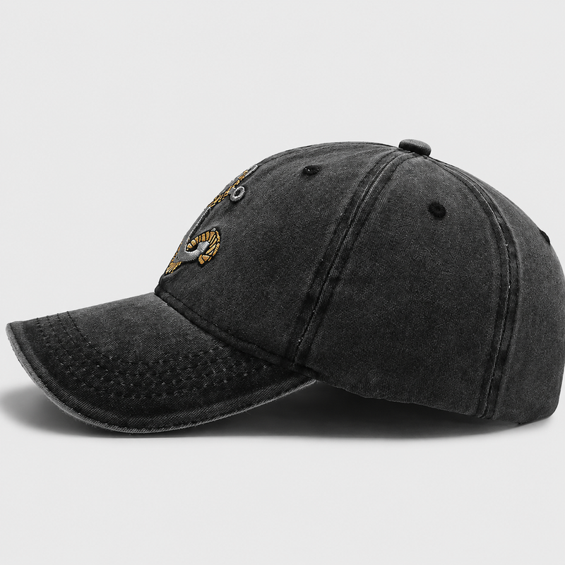 OceanCrest – Timeless Nautical Cap
