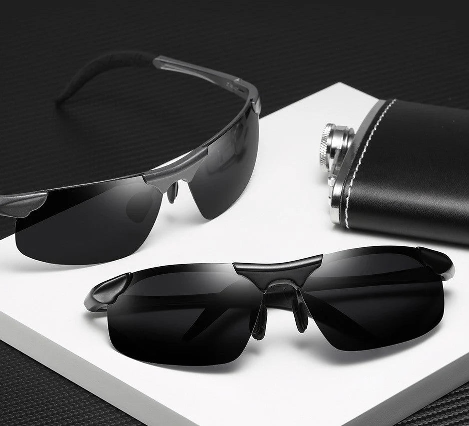 GlareGuard – Polarized Photochromic Sunglasses