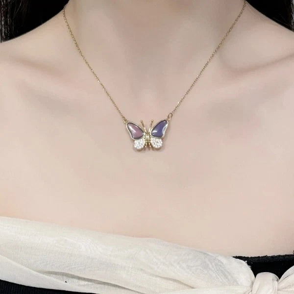 ButterGlow – Heat-Reactive Butterfly Necklace