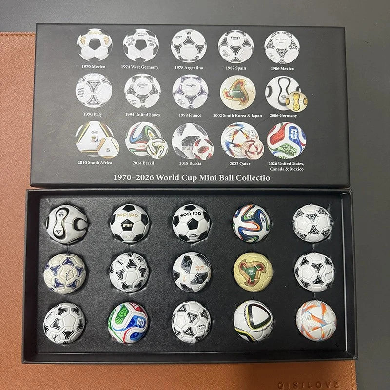 FootyVault | 15-Piece World Cup Ornament Set