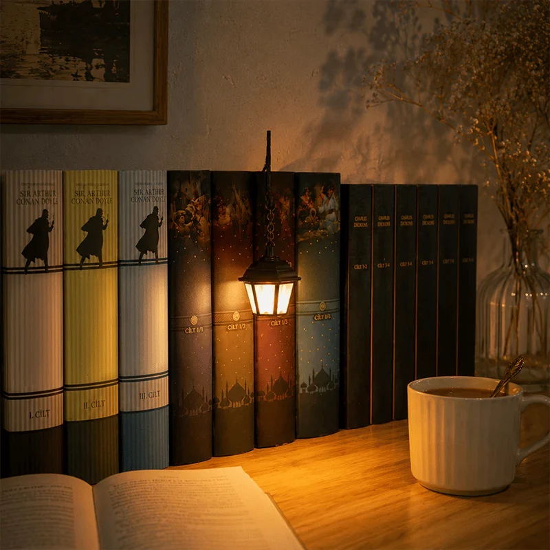 ChapterGlow – Classic Bookshelf Library Mood Light