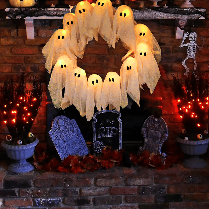 BooLume – Eerie Illuminated Halloween Wreath