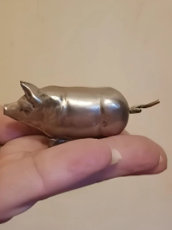 PiggyMeasure – Antique Mini Tape Measure