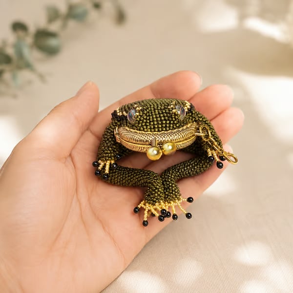 LilyPocket – Frog Accessory Pouch