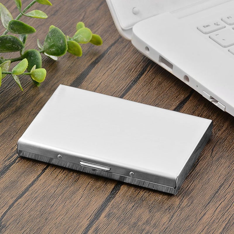 VaultCard – Compact RFID Blocking Card Holder