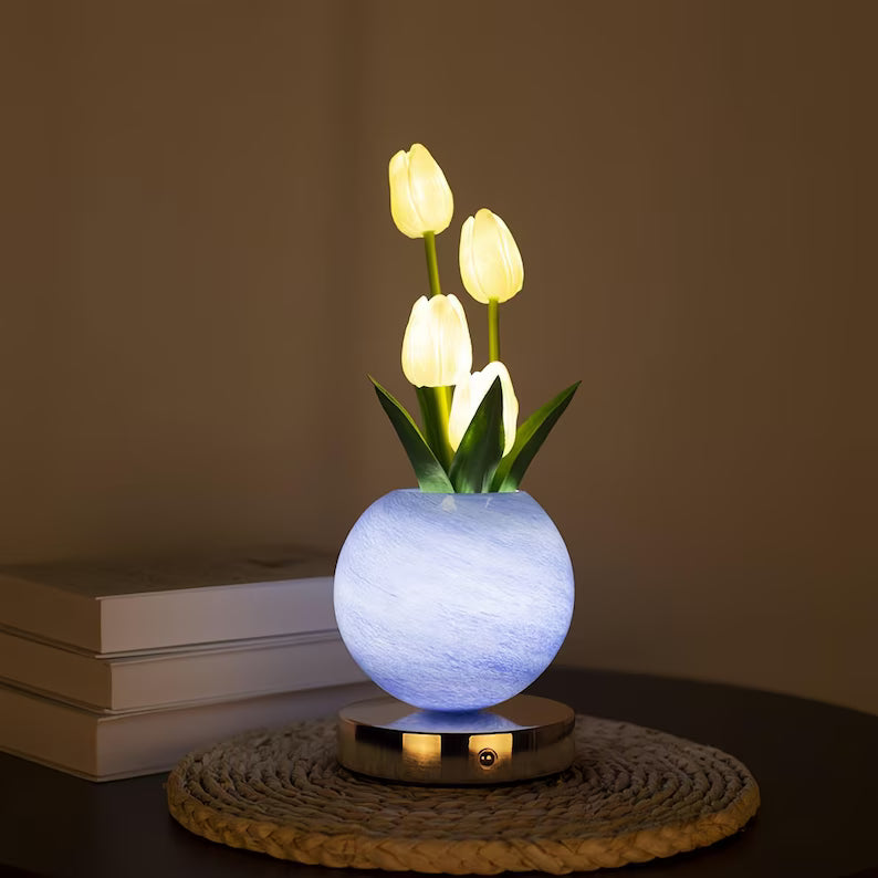 TulipGlow – Dreamy Floral Table Lamp