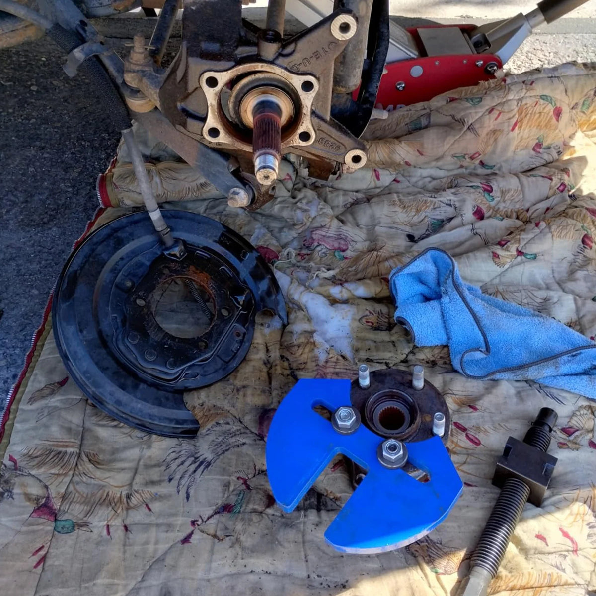 HubForce – Heavy-Duty Wheel Hub Removal Tool Set