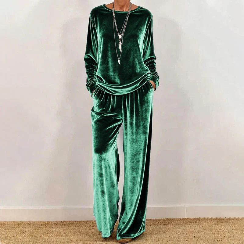 VeloUra – Women’s Velvet Top & Pants 2-Piece Set